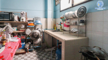 *****ทาวน์เฮ้าส์มือสอง ซอยบางแวก46 บางแวก เนื้อที่เยอะถึง 16 ตร.ว. ฟังก์ชัน 2 ห้องนอน 2 ห้องน้ำ 1 ที่จอดรถ ทำเลดี เดินทางสะดวก เชื่อมต่อได้หลายเส้นทาง ใกล้เดอะมอลล์ บางแค รถไฟฟ้าสายสีน้ำเงิน "สถานีภาษีเจริญ" และทางด่วน "กาญจนาภิเษก"